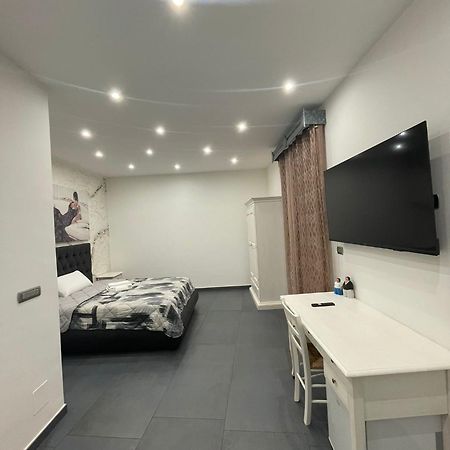 레체 Li Cumpari Salentini 아파트 외부 사진